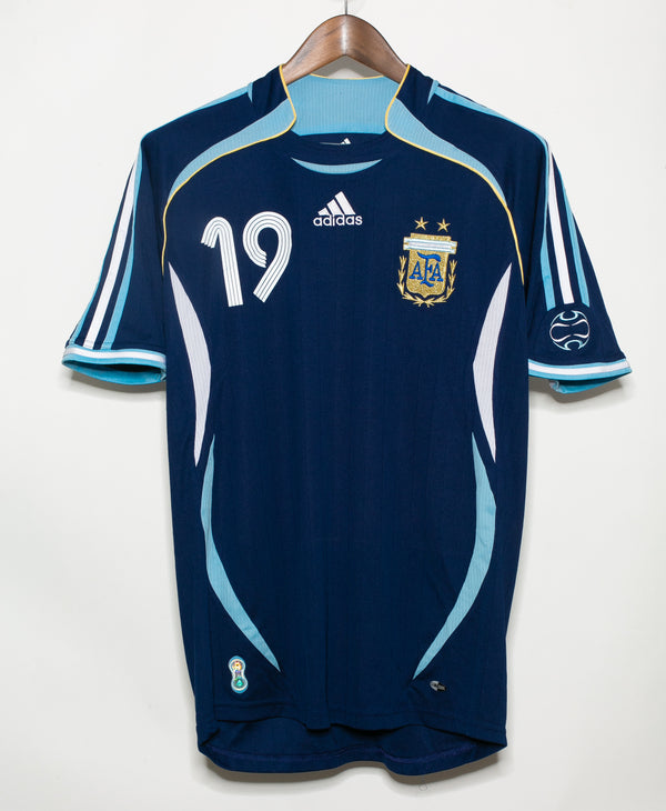 Argentina 2006 Messi Away Kit (M)