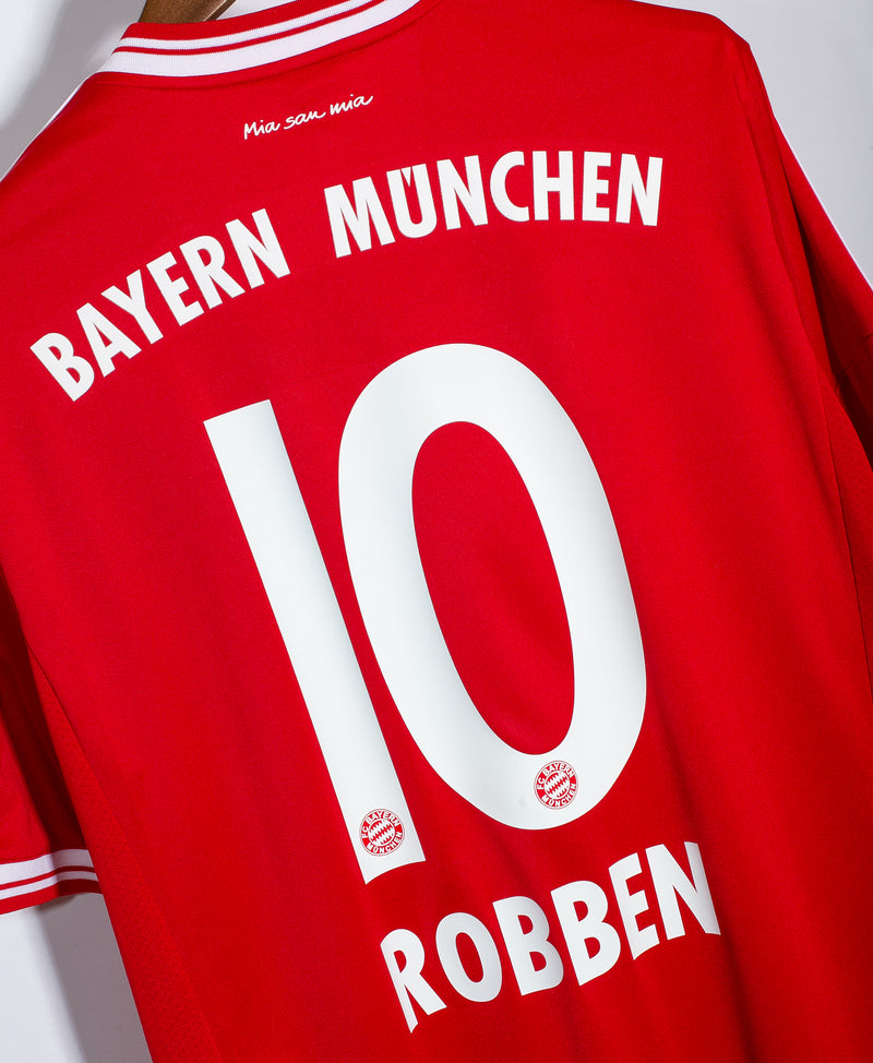 Bayern Munich 2013-14 Robben Home Kit (XL)