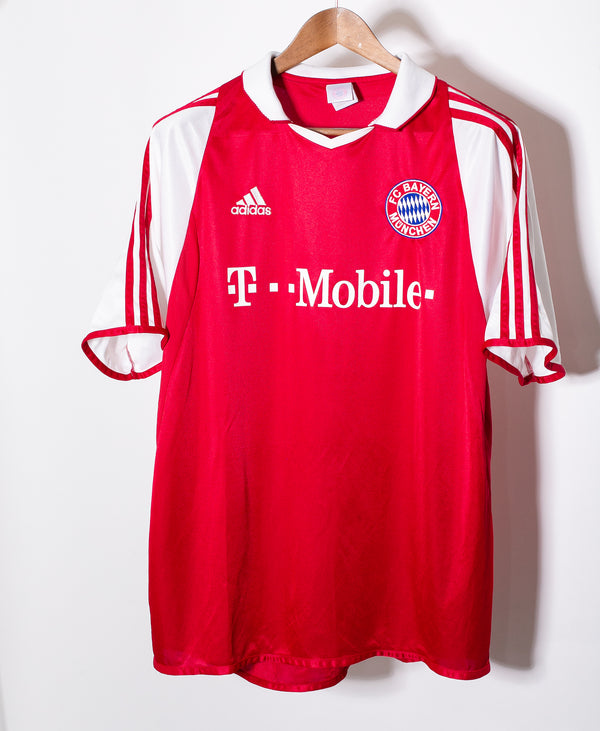 Bayern Munchen 2003-04 Lizarazu Home Kit (XL)