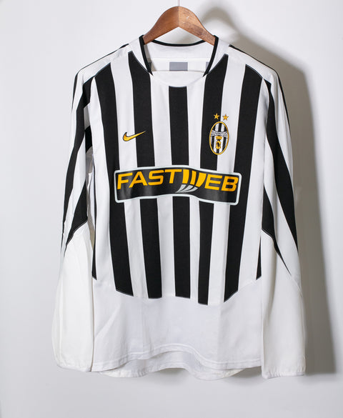 Juventus 2003-04 Trezeguet Long Sleeve Home Kit (L)