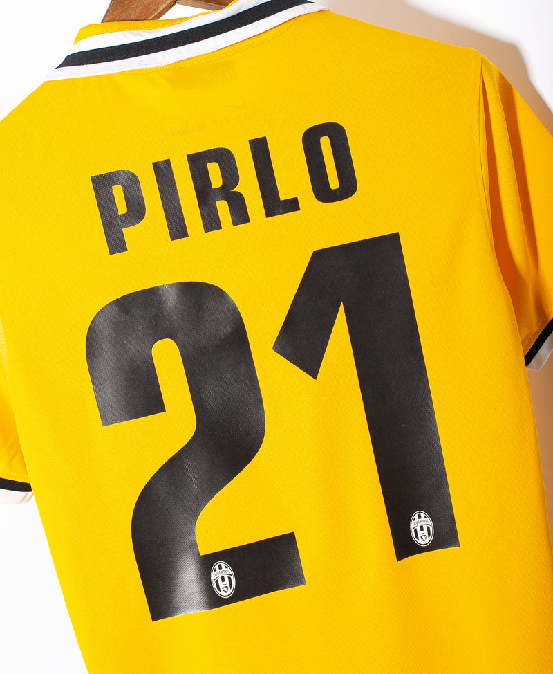 Juventus 2013-14 Pirlo Away Kit (S)