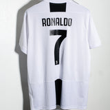 Juventus 2018-19 Ronaldo Home Kit (XL)