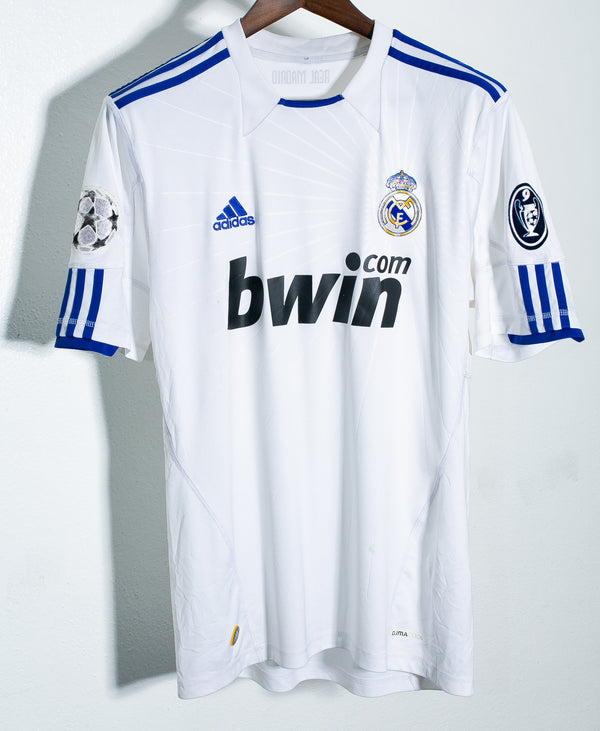 Real Madrid 2010-11 Alonso Home Kit (M)