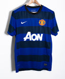 Manchester United 2011-12 Chicharito Away Kit (L)