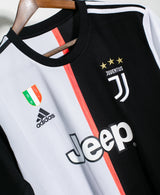 Juventus 2019-20 Ronaldo Home Kit (XL)