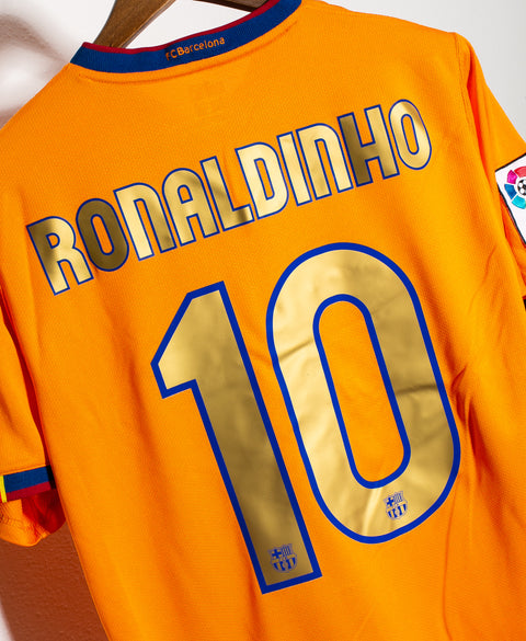 Barcelona 2006-07 Ronaldinho Away Kit (S)