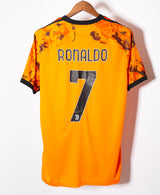 Juventus 2020-21 Ronaldo Third Kit NWT (L)