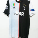 Juventus 2019-20 Ronaldo Home Kit (L)