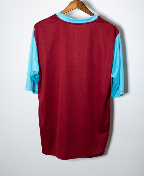 Burnley 2010-11 Home Kit (2XL)