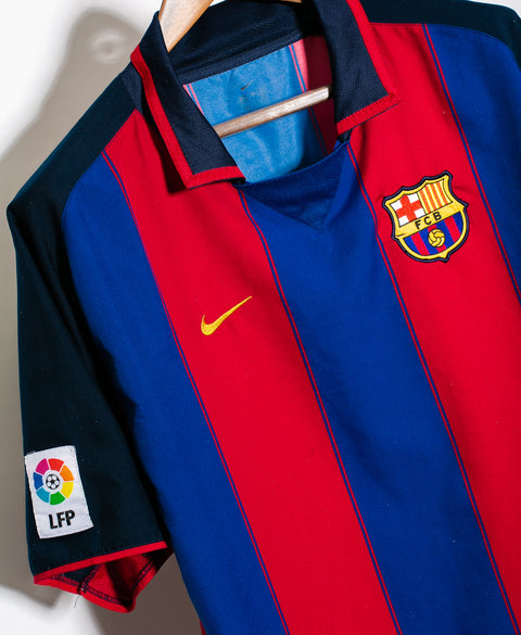 Barcelona 2003-04 Ronaldinho Home Kit (L)