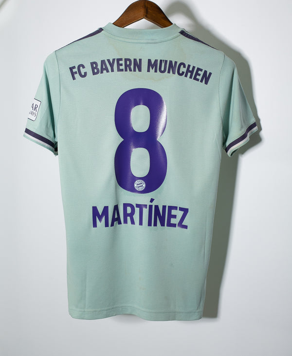 Bayern 2018-19 Martinez Away Kit (S)