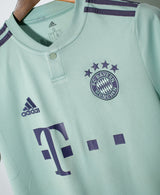 Bayern 2018-19 Martinez Away Kit (S)