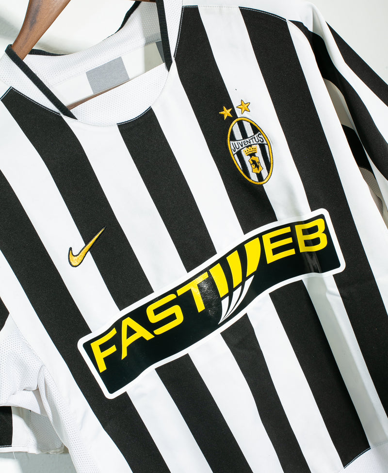 Juventus 2003-04 Trezeguet Home Kit (M)
