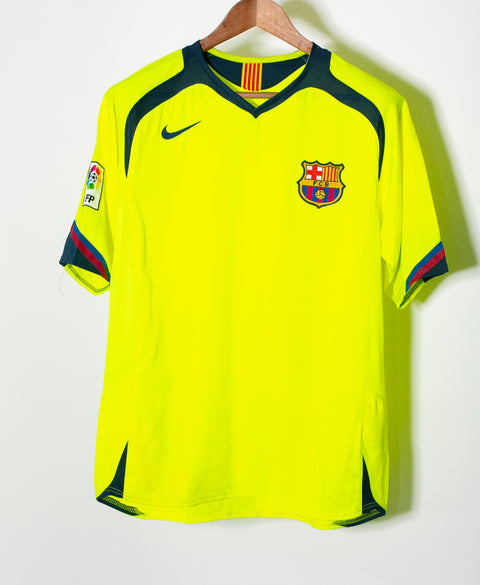 Barcelona 2006-07 Ronaldinho Third Kit (M)