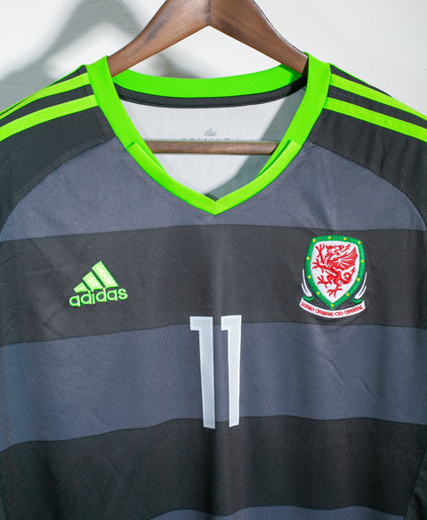 Wales 2016 Bale Away Kit (L)