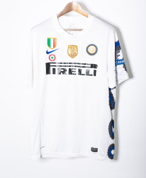 Inter Milan 2010-11 Milito Away (XL)