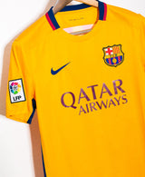 Barcelona 2015-16 Suarez Away Kit (S)