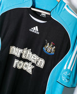 Newcastle 2006-07 Luque Third Kit (L)