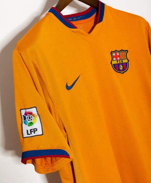 Barcelona 2006-07 Ronaldinho Away Kit (L)