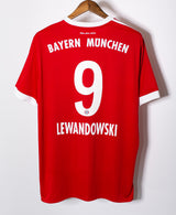 Bayern Munchen 2017-18 Lewandowski Home Kit (XL)