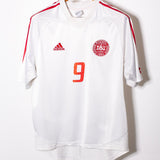 Denmark 2004-05 Tomasson Away Kit (M)