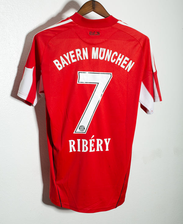 Bayern Munich 2010-11 Ribery Home Kit (M)