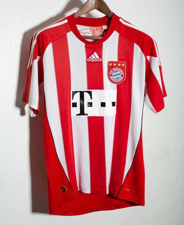 Bayern Munich 2010-11 Ribery Home Kit (M)
