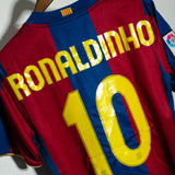 Barcelona 2007-08 Ronaldinho Home Kit (S)