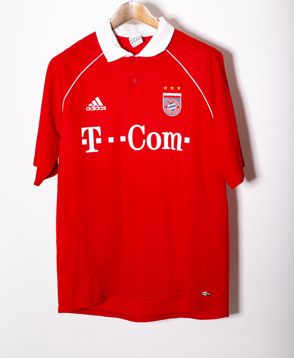 Bayern Munich 2005-07 Lucio Home Kit (L)