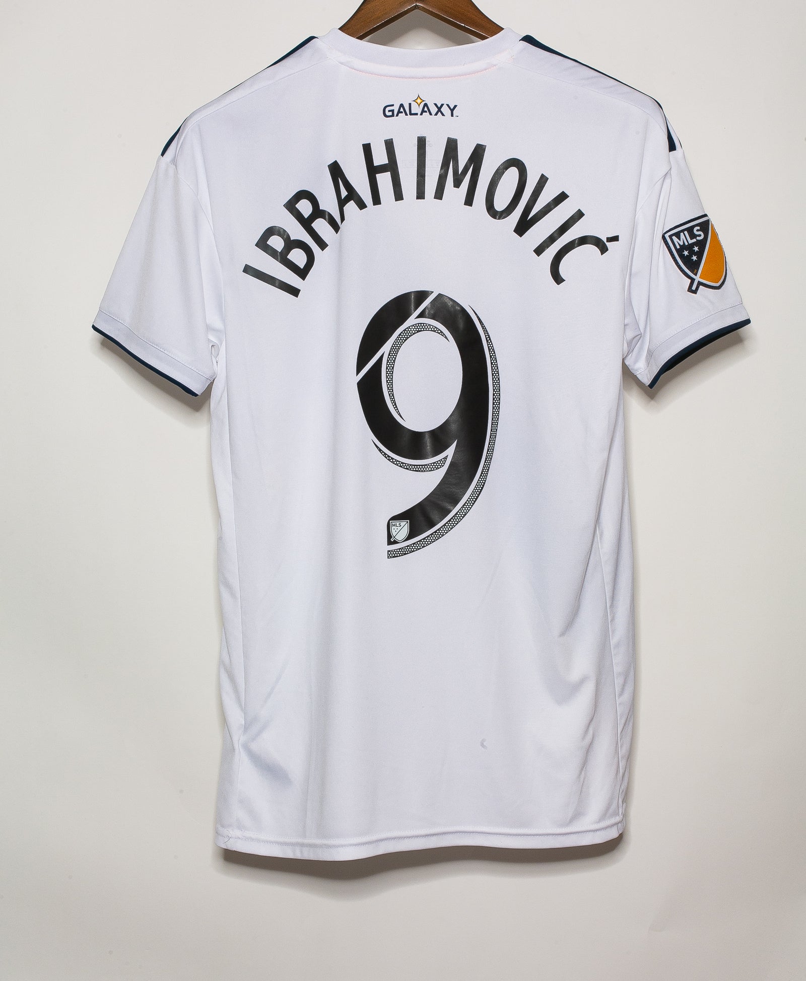 LA Galaxy 2018 19 Ibrahimovic Home Kit M Saturdays Football