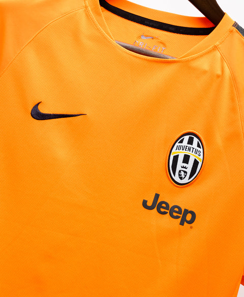 Juventus 2014-15 Training Kit (L)