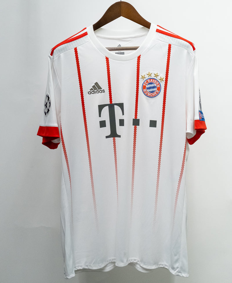 Bayern Munich 2017-18 Muller Away Kit (XL)