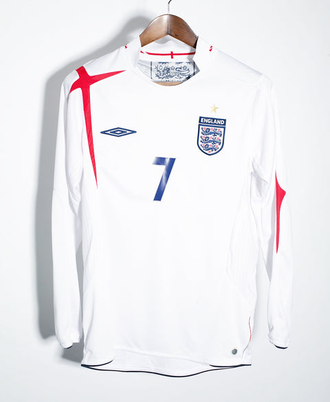 England 2006 Beckham Long Sleeve Home Kit (L)