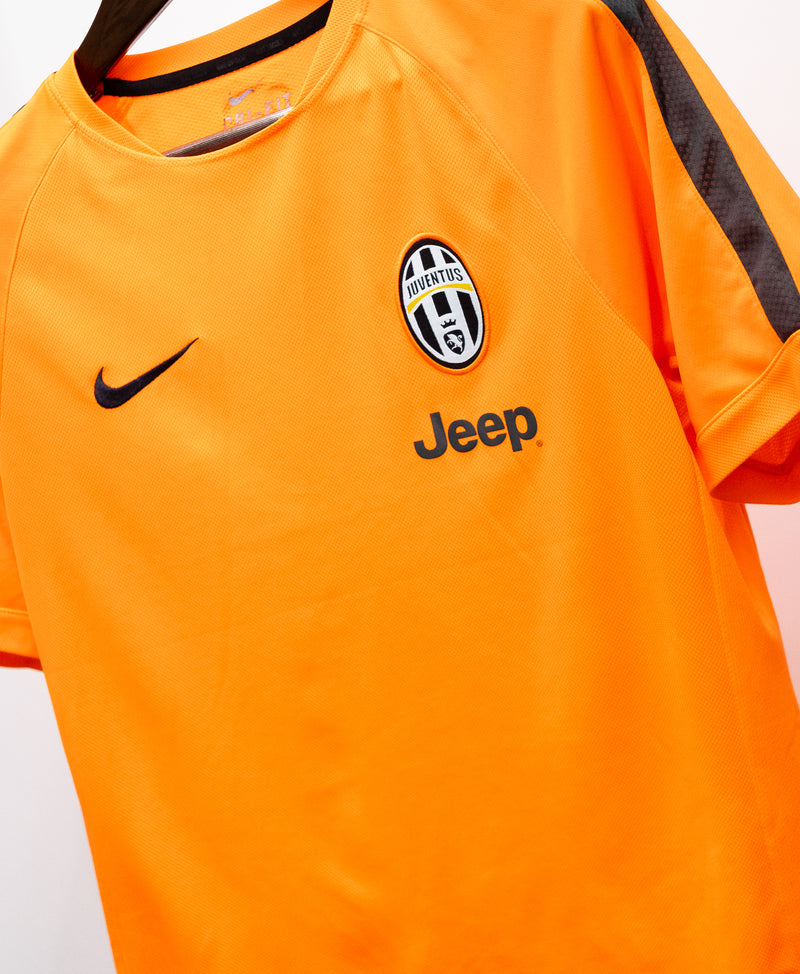 Juventus 2014-15 Training Kit (L)