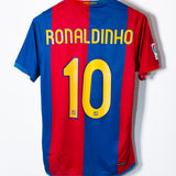 Barcelona 2006-07 Ronaldinho Home Kit (S)