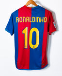 Barcelona 2006-07 Ronaldinho Home Kit (S)