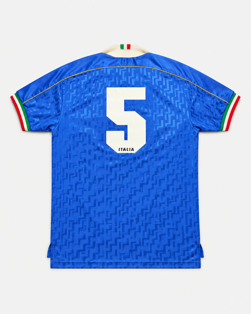 Italy 1995-96 home vintage football shirt, size Large, back.