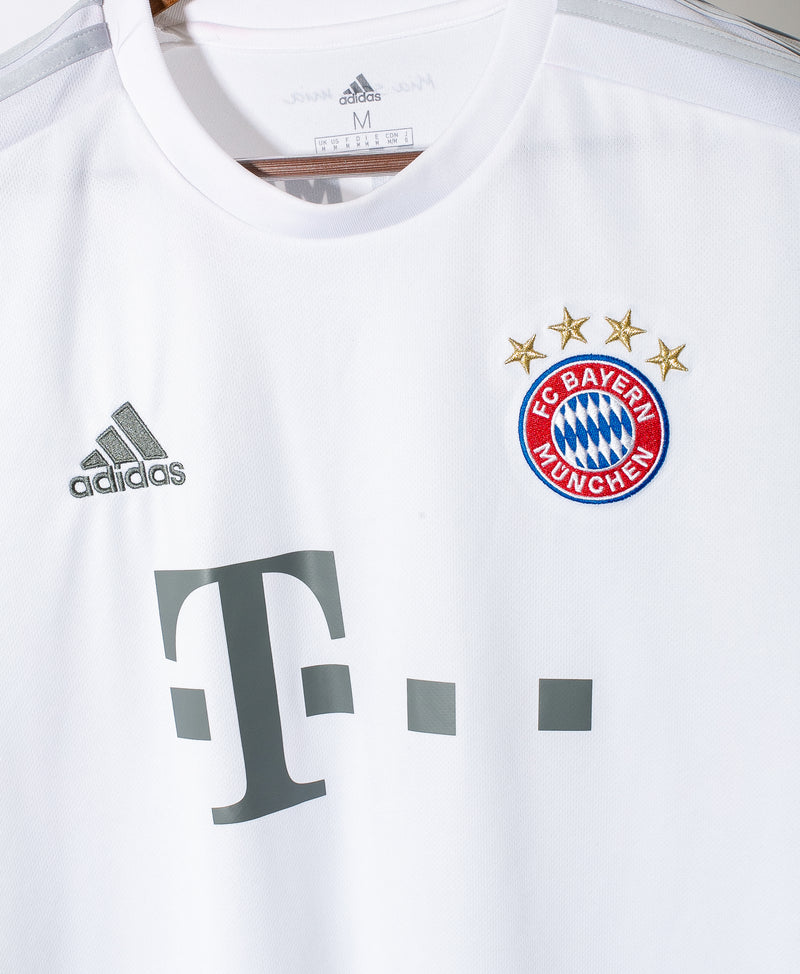 Bayern Munchen 2019-20 Coutinho Away Kit (M)