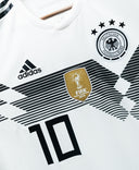 Germany 2018 Ozil Player Issue Home Kit (XL)