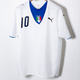 Italy 2006 Totti Away Kit (L)
