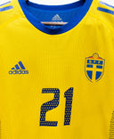 Sweden 2002 Ibrahimovic Player Issue Home Kit (M)