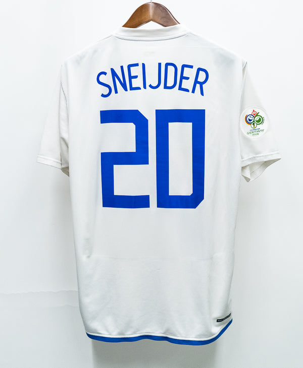 Netherlands 2006 Sneijder Away Kit (L)