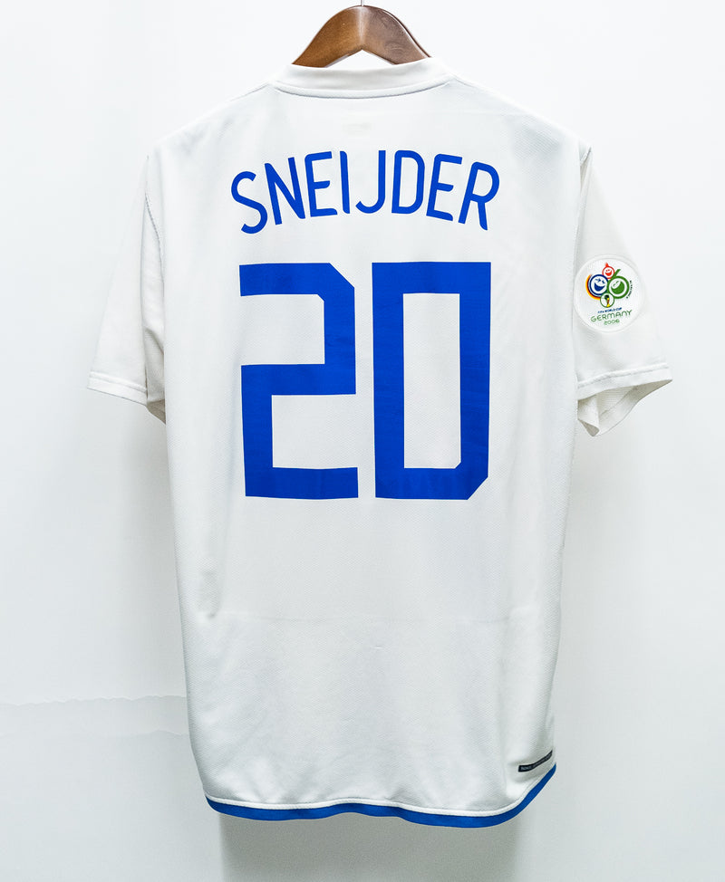 Netherlands 2006 Sneijder Away Kit (L)