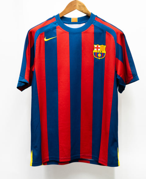 Barcelona 2005-06 Ronaldinho Fan Home Kit (M)