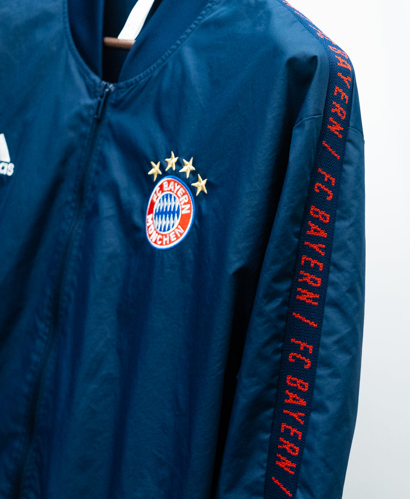 Bayern Munich 2018 Bomber Jacket (XL)