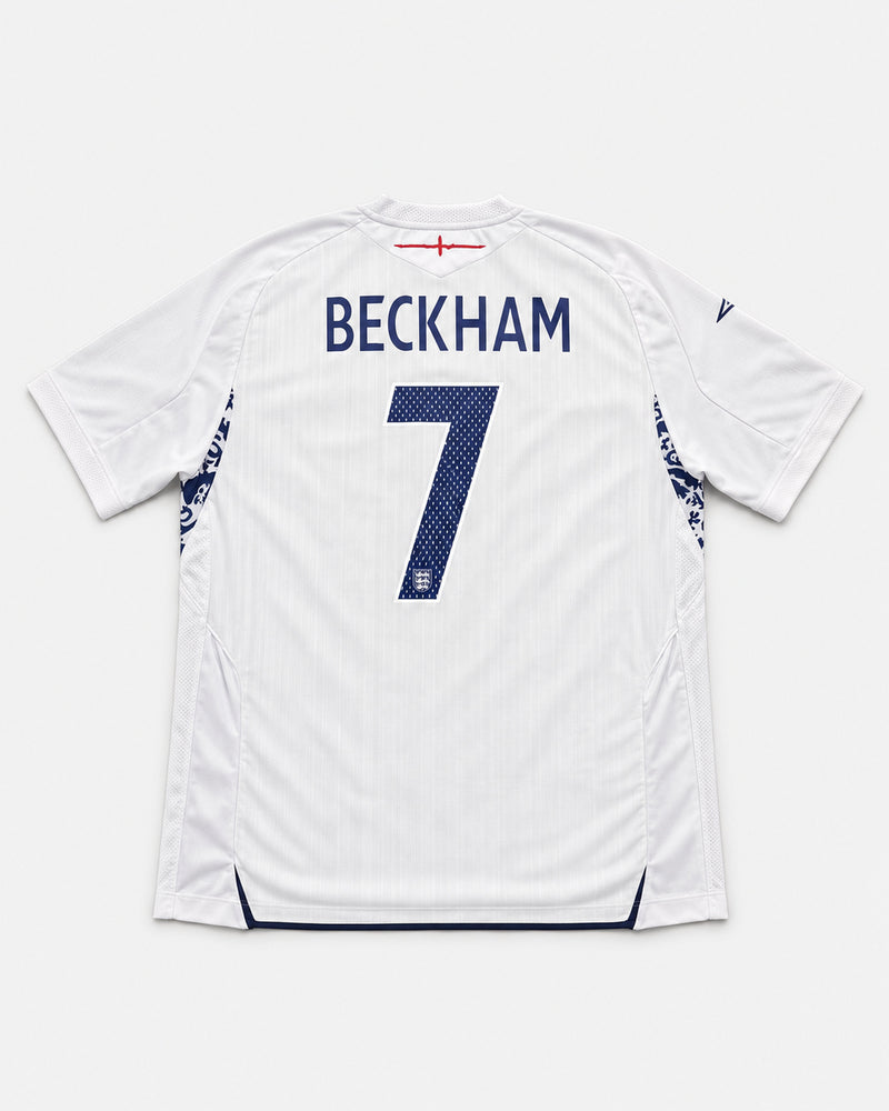 England 2007-08 Beckham home vintage football shirt, size Medium, back.