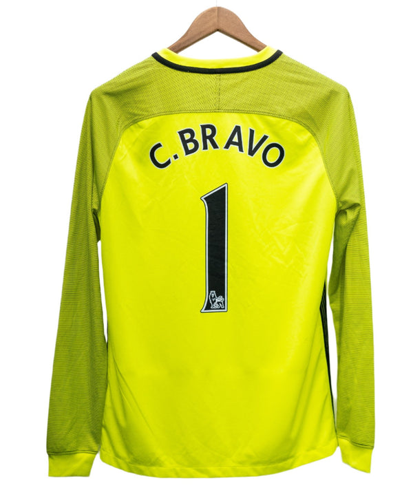 Manchester City 2016-17 Bravo Goalkeeper Kit (M)