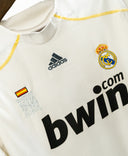 Real Madrid 2009-10 Kaka Home Kit (2XL)