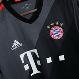 Bayern Munich 2016-17 Robben Away Kit (M)