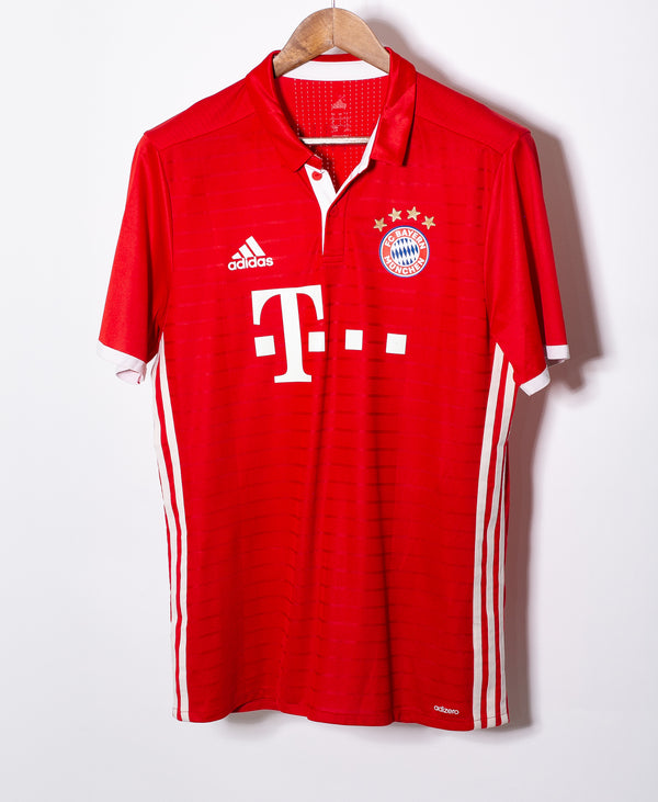 Bayern Munchen 2016-17 Robben Player Issue Home Kit (L)